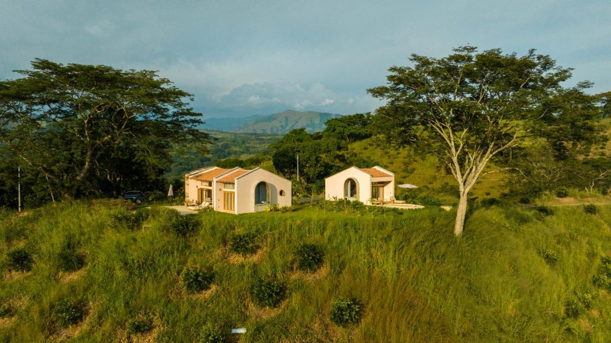 Hotel Tahiti Puente Iglesias Exterior photo