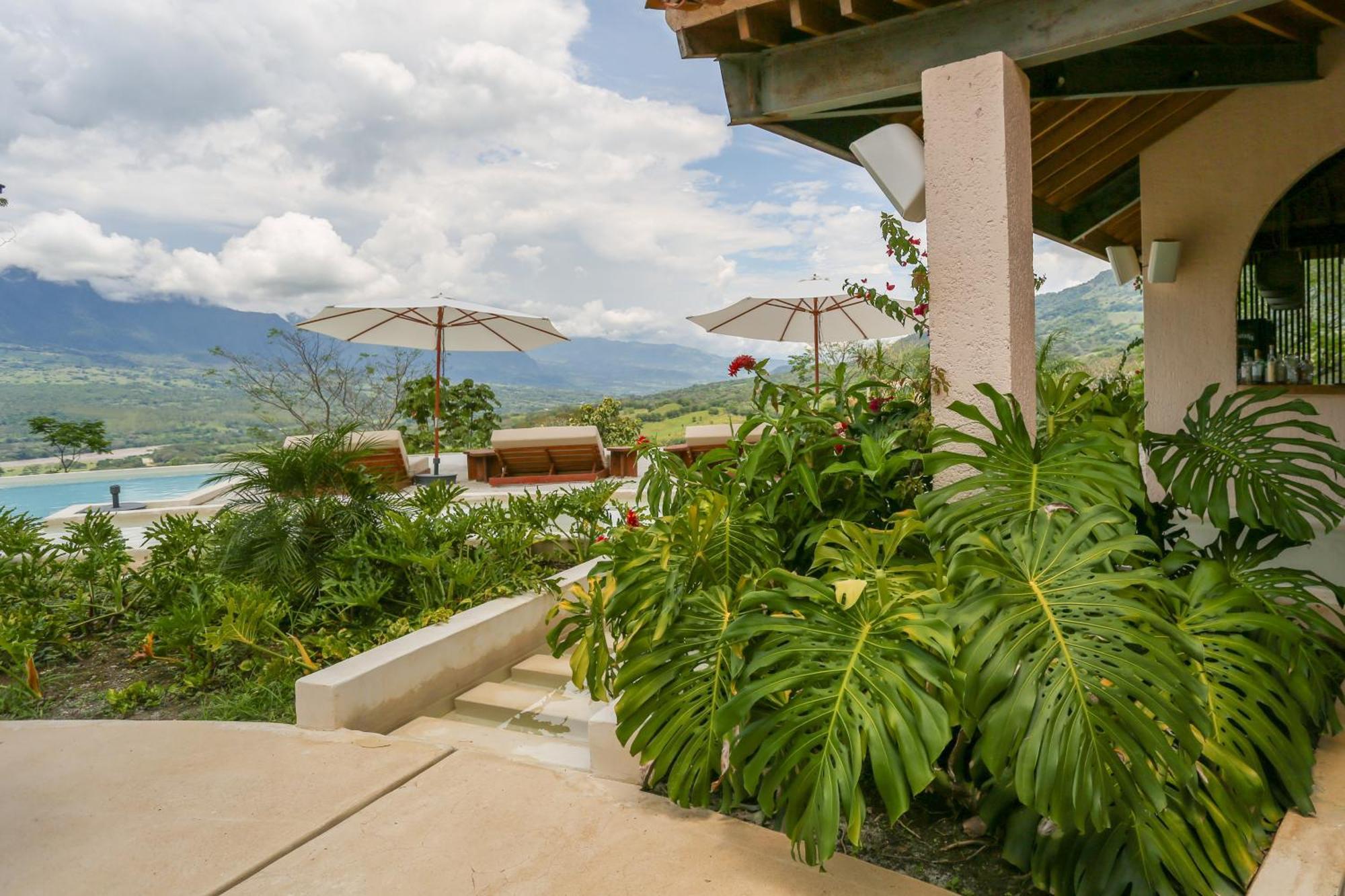 Hotel Tahiti Puente Iglesias Exterior photo