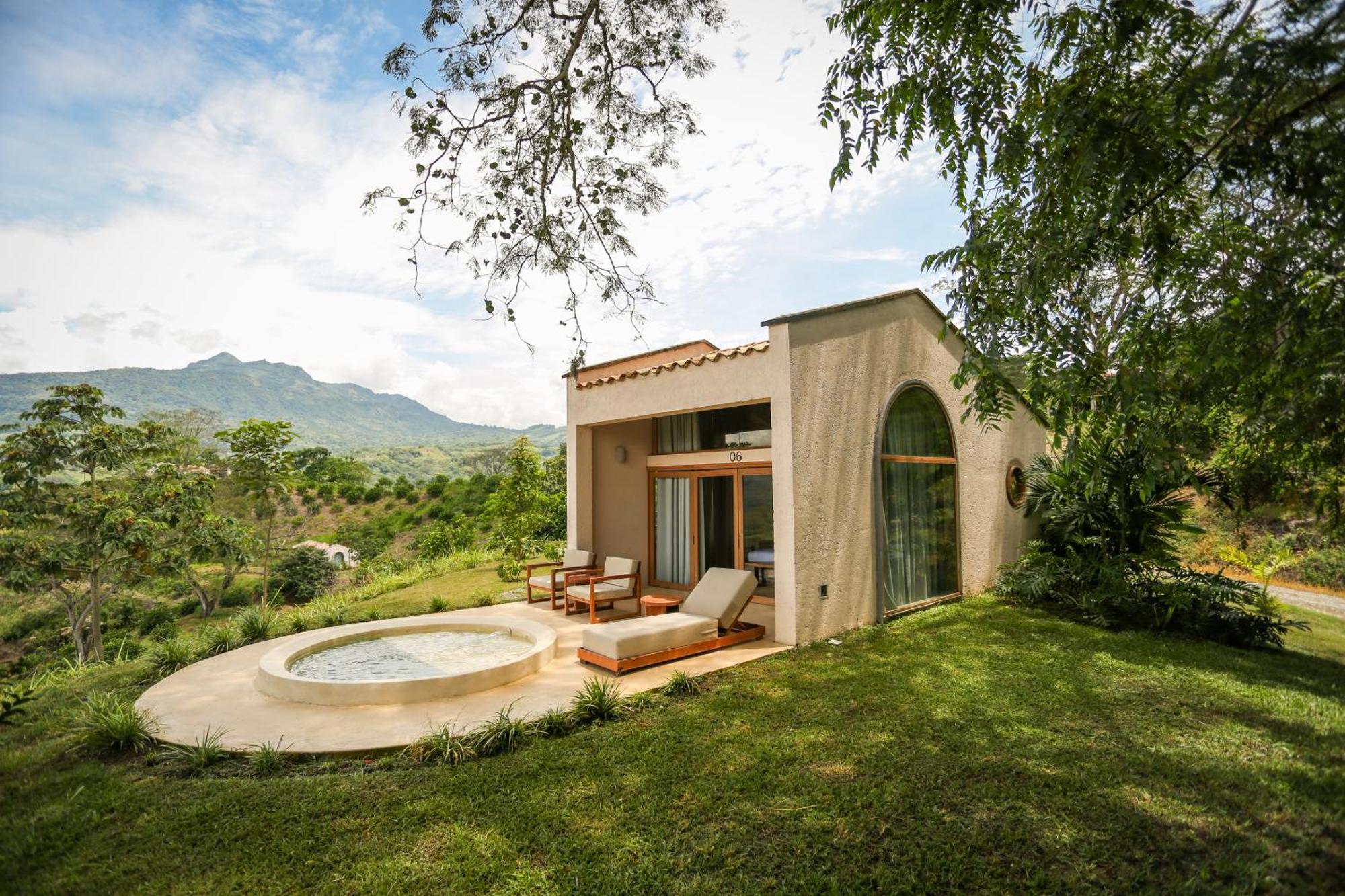 Hotel Tahiti Puente Iglesias Exterior photo