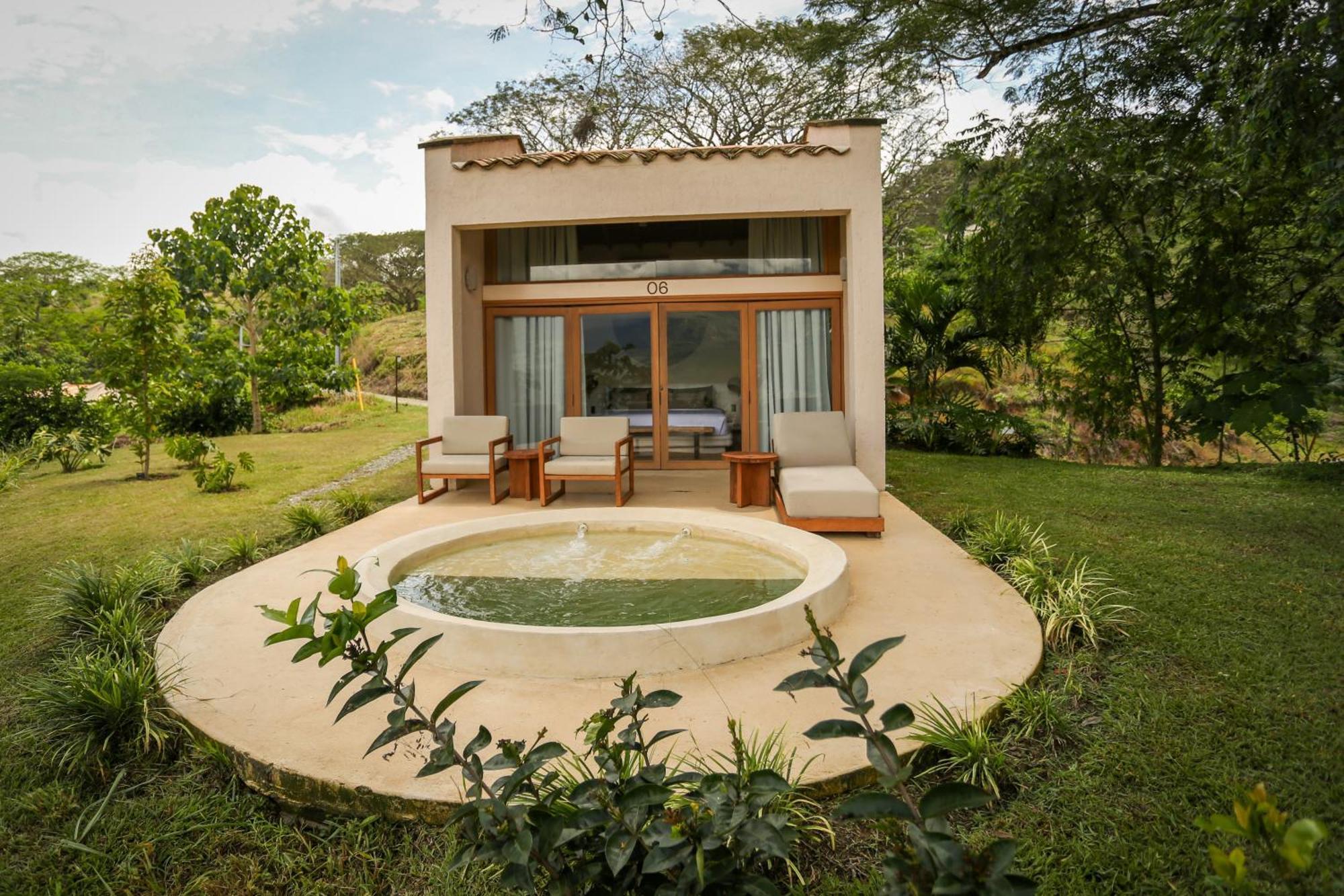 Hotel Tahiti Puente Iglesias Exterior photo